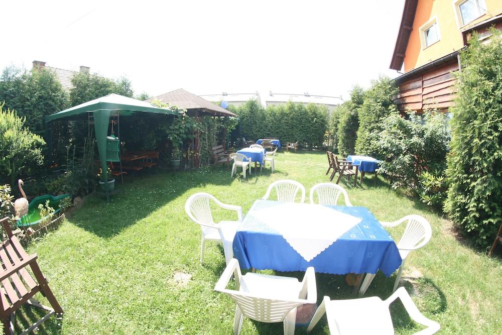 Hotel Daisy Budget Krakow Luaran gambar
